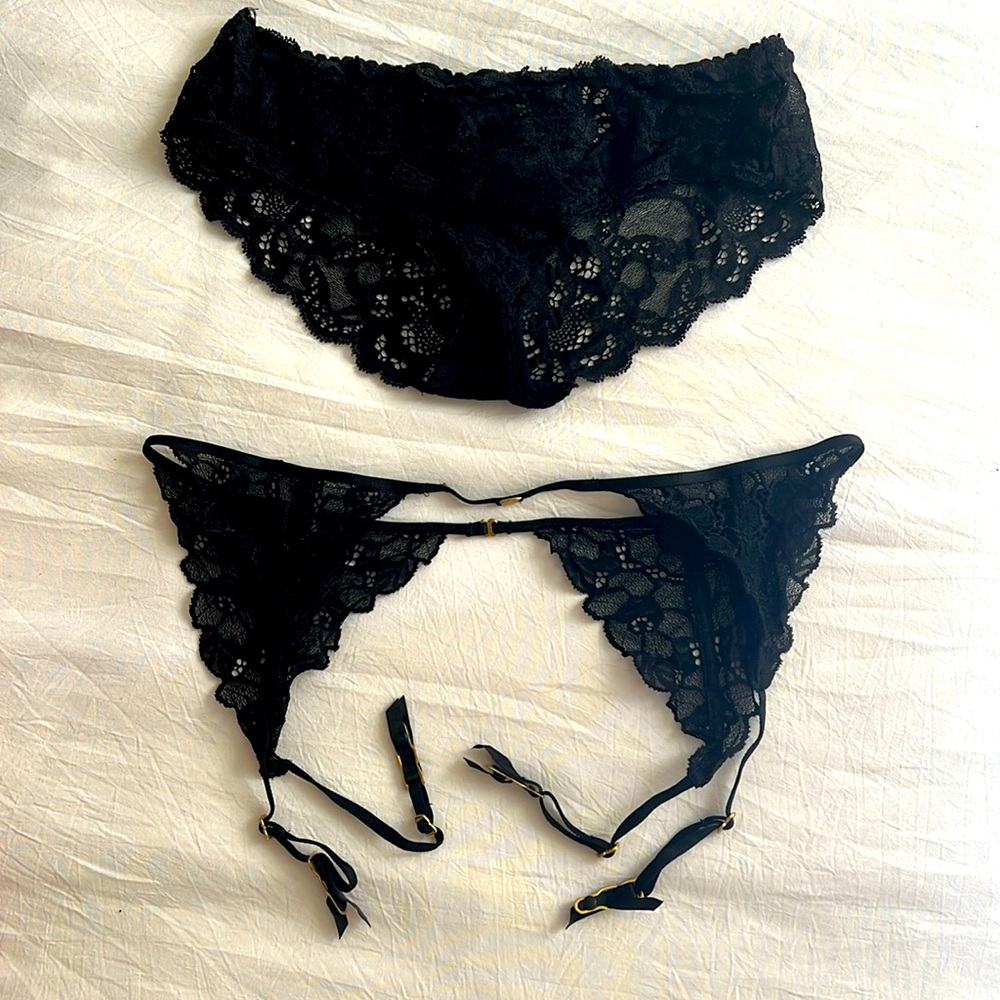 Vintage Victorias Secret Sexy Panty & Garter Belt Set